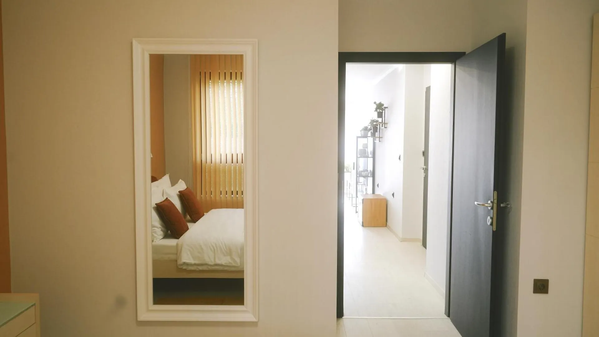 Golden Sands-Beachfront Apartment Of Your Dreams  Goldstrand