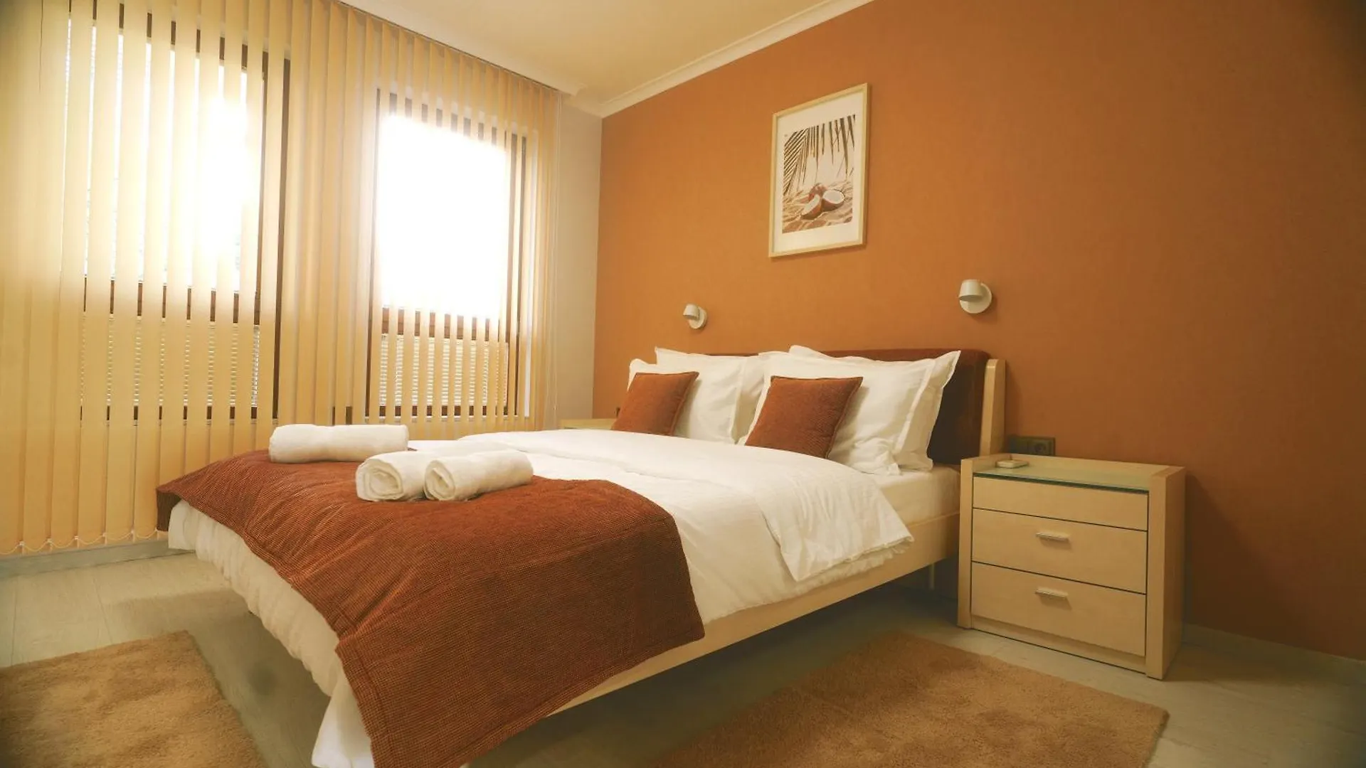 Golden Sands-Beachfront Apartment Of Your Dreams