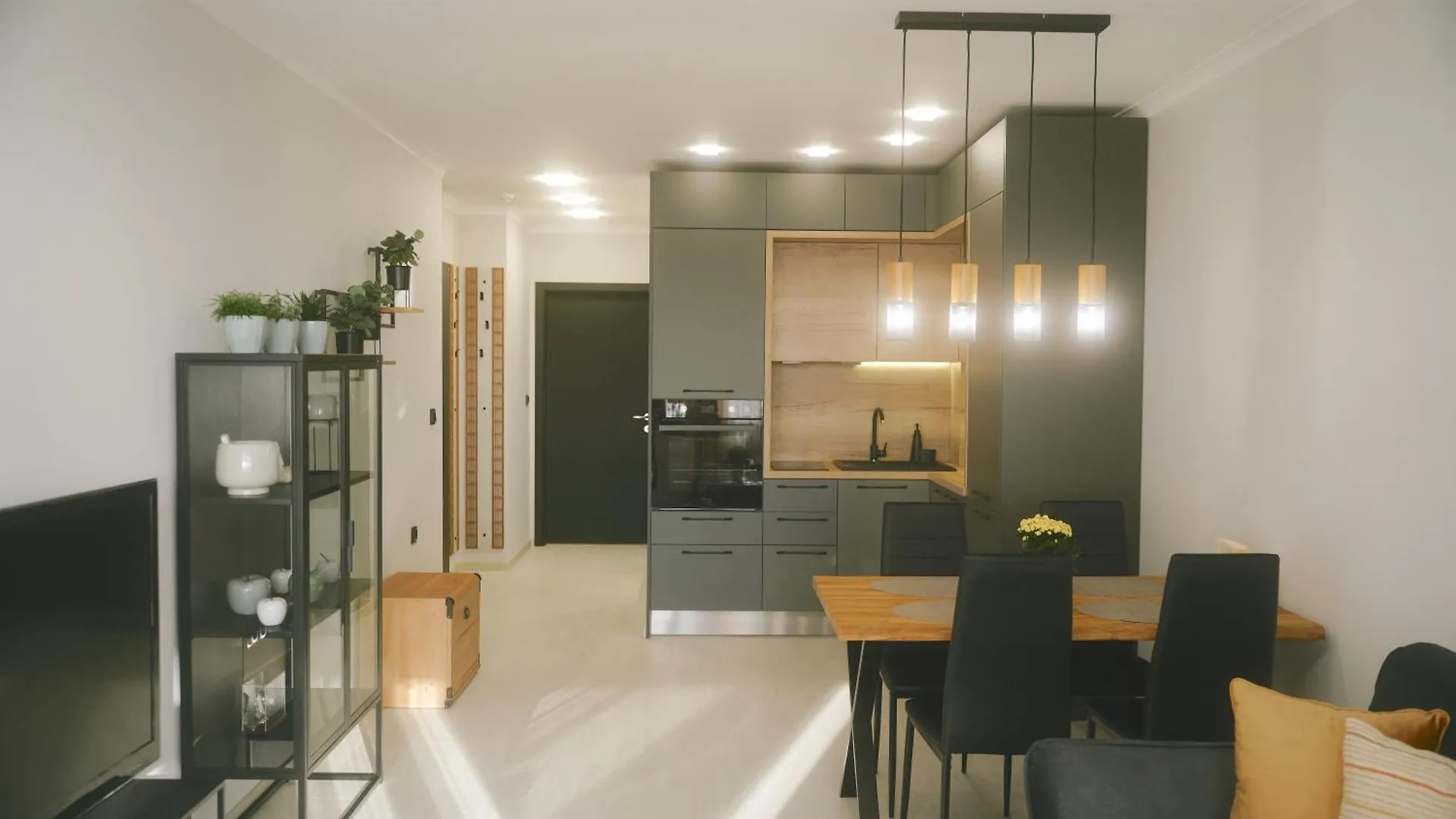 Golden Sands-Beachfront Apartment Of Your Dreams 0*, Goldstrand