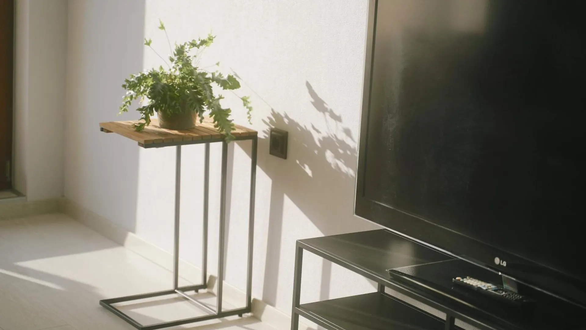 Golden Sands-Beachfront Apartment Of Your Dreams